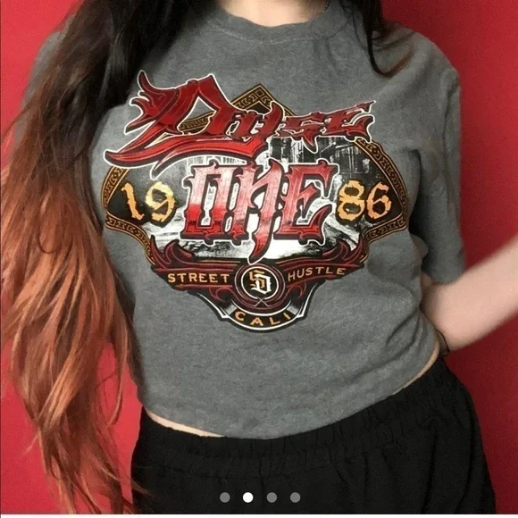 Vintage grey tee shirt with red and orange  graphic  🖤🤍‌‌ - Picture 2 of 4